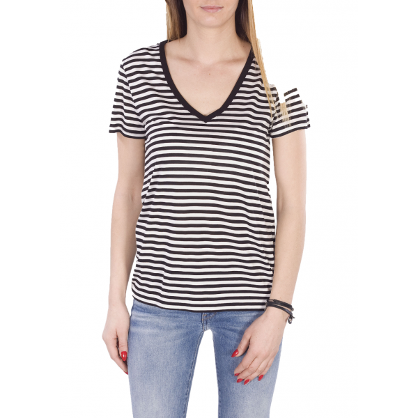 Levi's perfect vneck tee