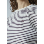 Sisters Point vez-ss t-shirt