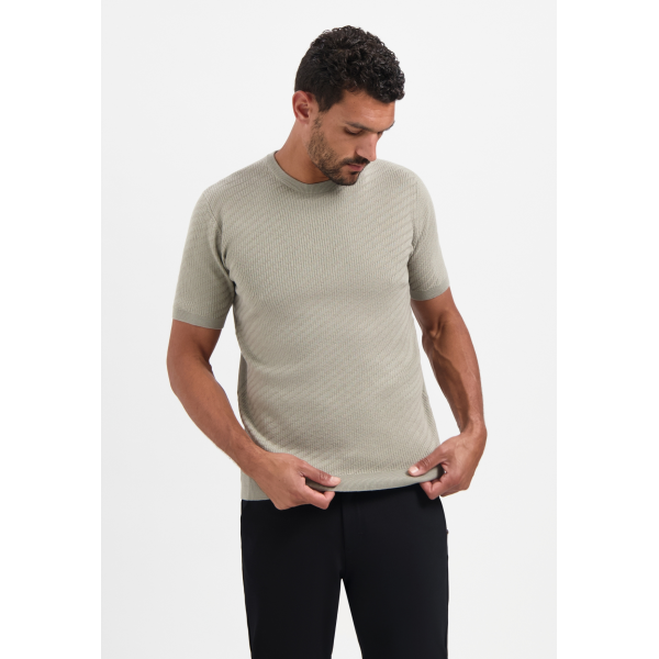No Excess solid jacquard tee