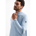 No Excess half zip high collar