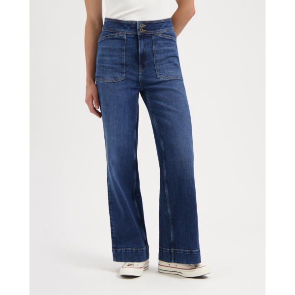 Kuyichi Farrah worker