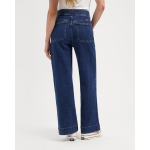 Kuyichi Farrah worker