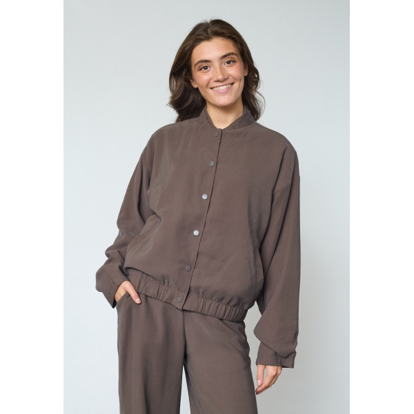 Sisters Point Vabaia-bomber1